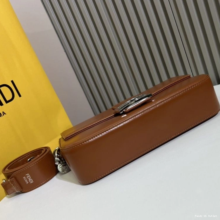 Affordable HOT Tiffany Bag Baguette Medium Smooth Brown Leather In Fendi 0821